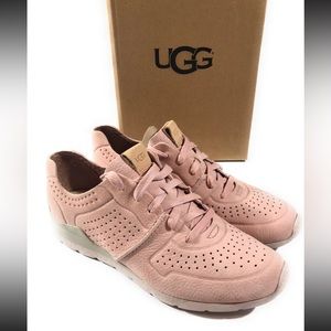 UGG treadlite tye suede sneaker